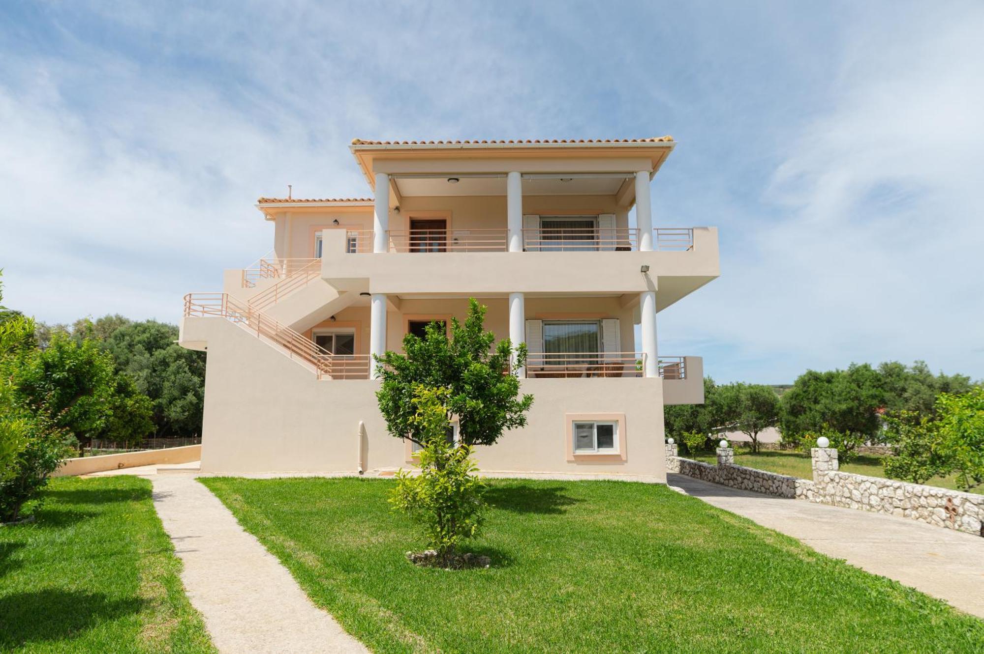 Vasilopoulos Residences - Apartments Eliana & Melanthia Argostoli  Buitenkant foto